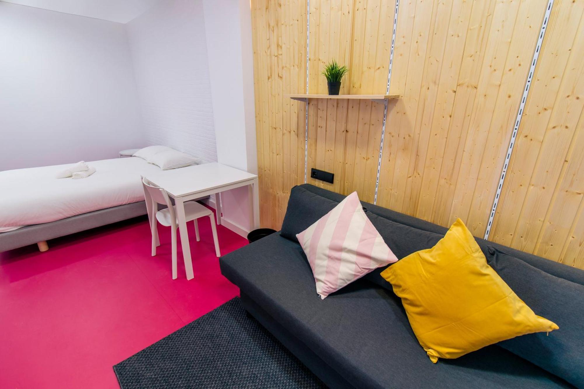 Koala Hostel Mercado Аликанте Екстериор снимка