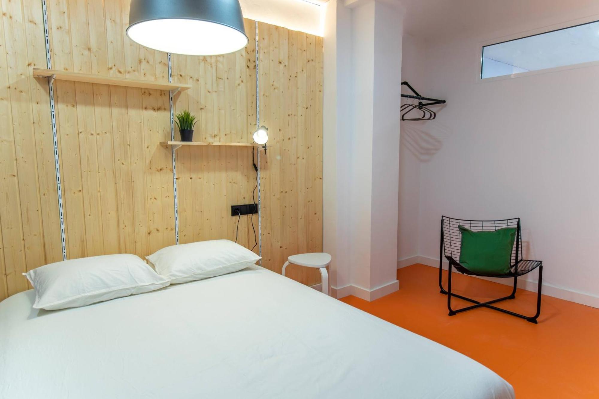 Koala Hostel Mercado Аликанте Екстериор снимка