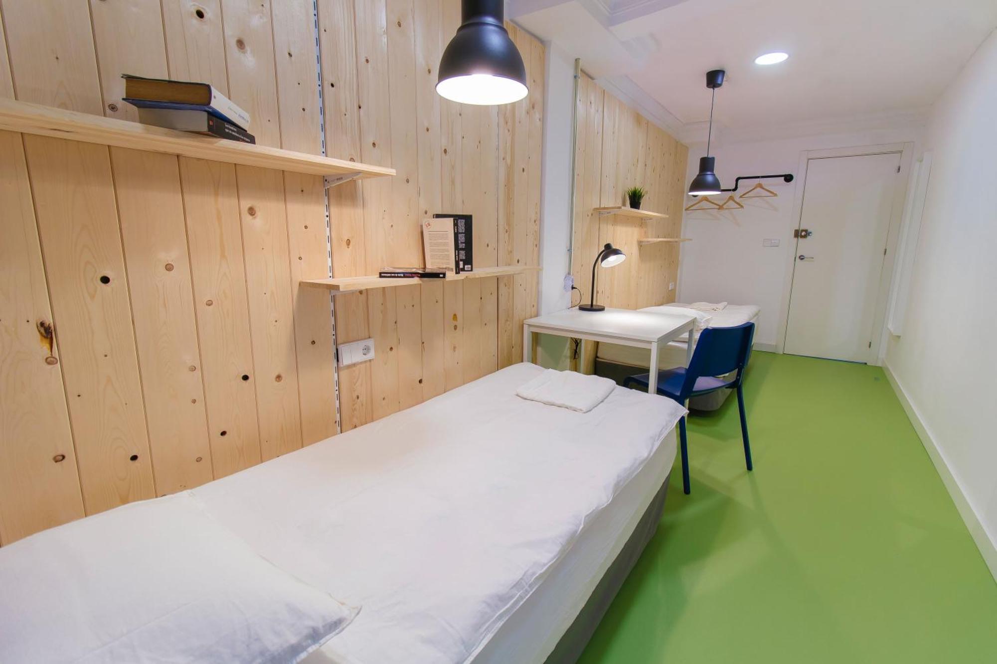 Koala Hostel Mercado Аликанте Екстериор снимка