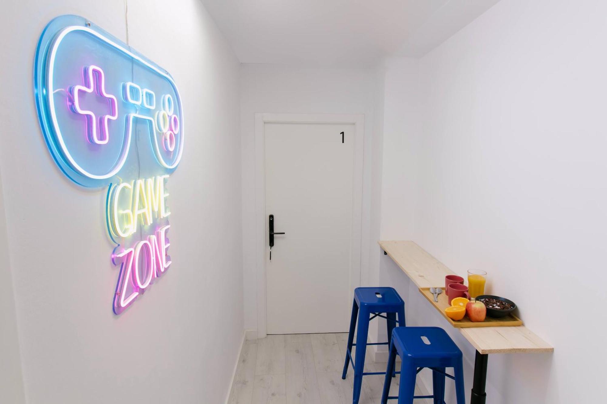 Koala Hostel Mercado Аликанте Екстериор снимка